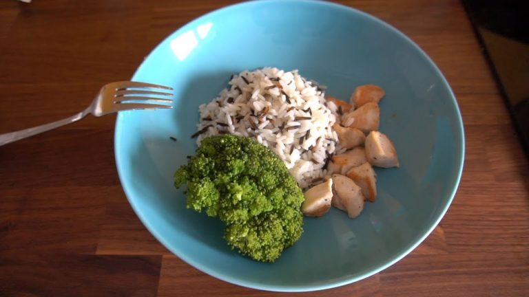 Fitness Food! | Maxim Daily Vlog [013]