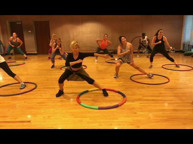 “PUMP” Valentino Khan – Dance Fitness Workout with Weighted Hula Hoops Valeo Club